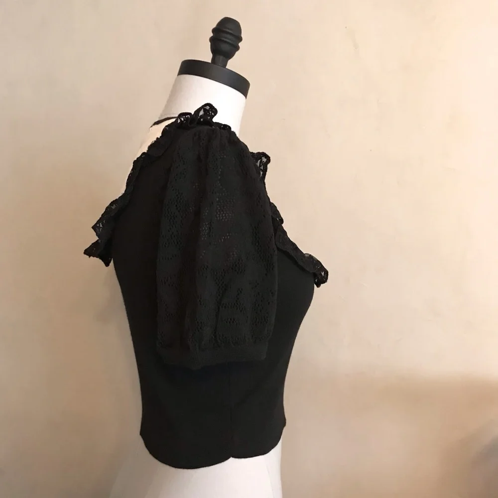 Zara Black and White Knit Top